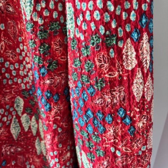 Loft Blouse M Red White Blue Long Sleeve Geometric Tie Neck Ruffle Boho Career - Picture 7 of 8